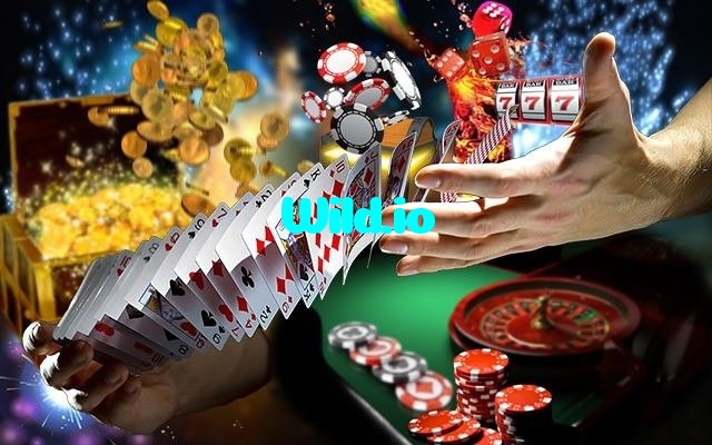 Wild.io casino presented on mobile device in Pakistan with slots and live games